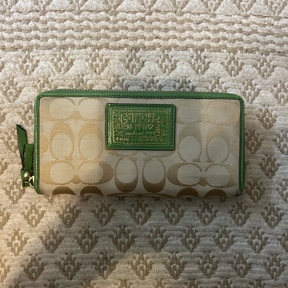 RARE Coach Poppy Khaki and Green Wallet